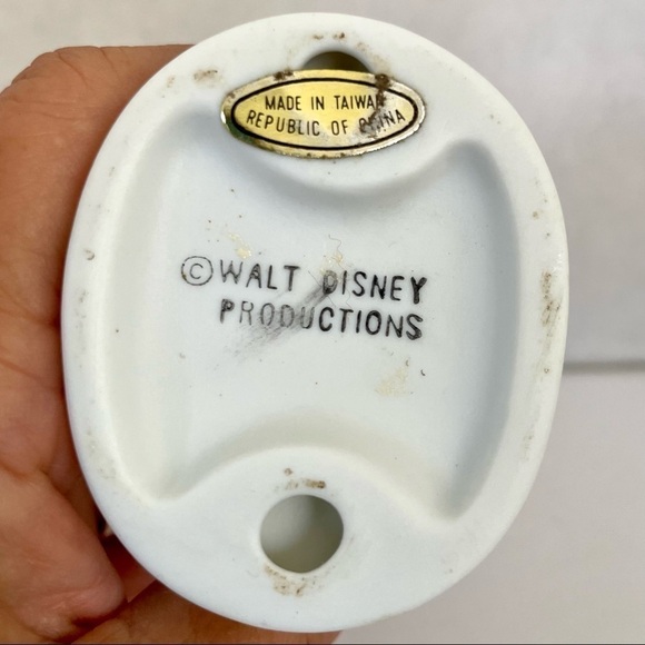 𝅺Walt Disney Productions Mickey Mouse with Tennis Racket Figurine - Picture 5 of 5